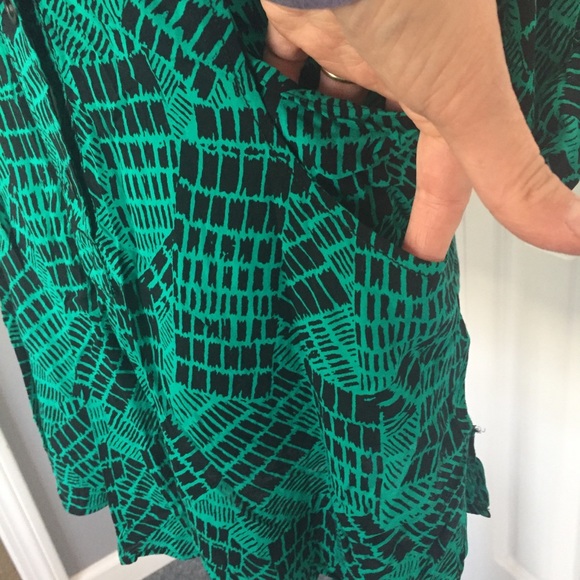 💼🗂Green and black tunic blouse - Picture 3 of 8